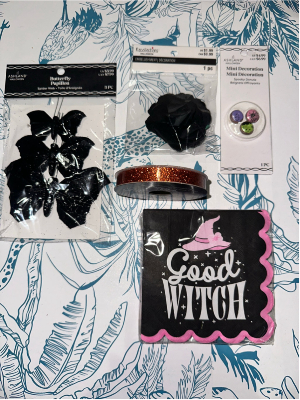 Ashland Halloween Party Decoration Set bundle
